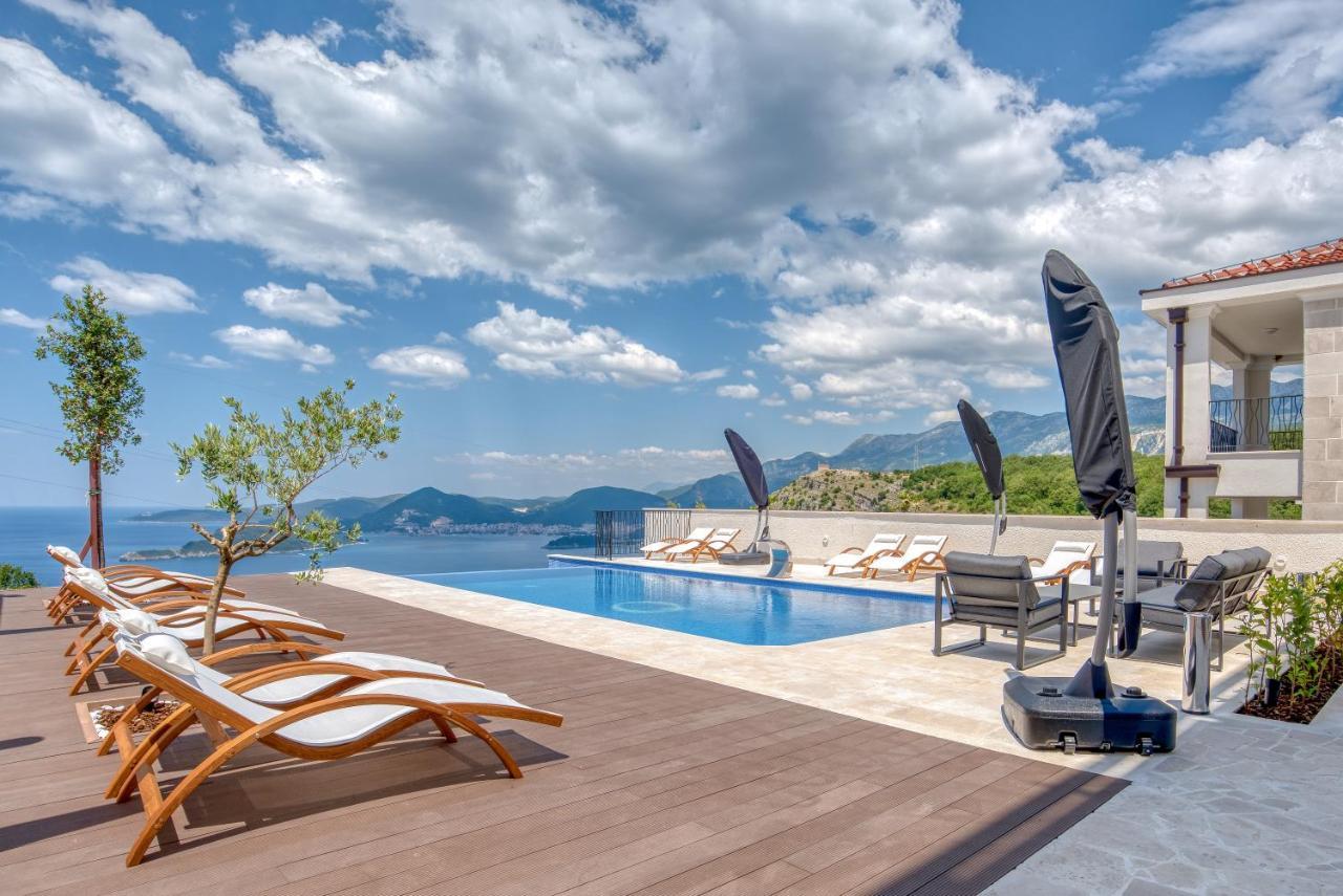 Quercus Residences Apartments Sveti Stefan Bagian luar foto